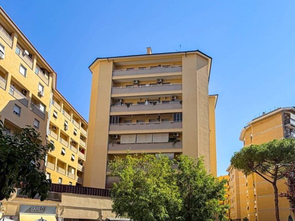 appartamento in vendita a Roma in zona Don Bosco