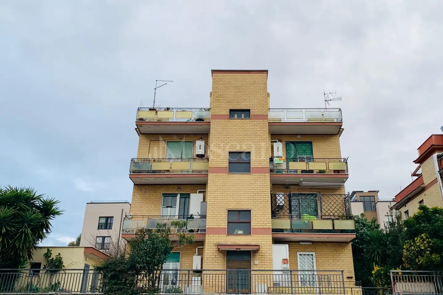 appartamento in vendita a Roma in zona Tor de' Cenci
