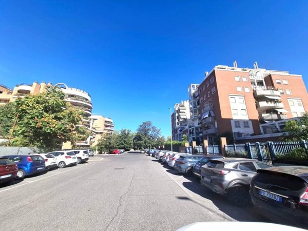appartamento in vendita a Roma in zona Torrino