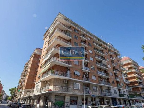 appartamento in vendita a Roma in zona Tuscolano