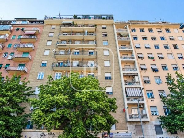 appartamento in vendita a Roma in zona Tuscolano