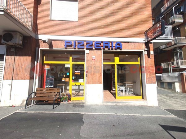 negozio in vendita a Roma in zona Ottavia