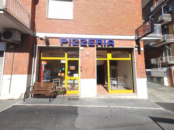 negozio in vendita a Roma in zona Ottavia