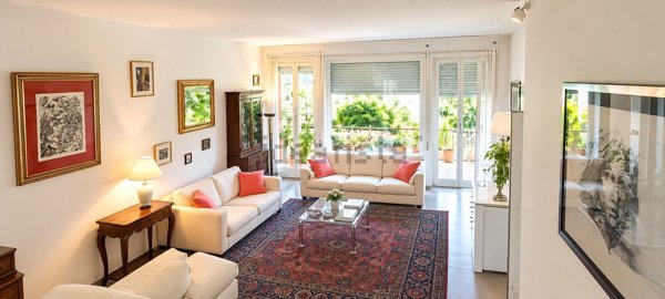 casa indipendente in vendita a Roma in zona Casal Palocco