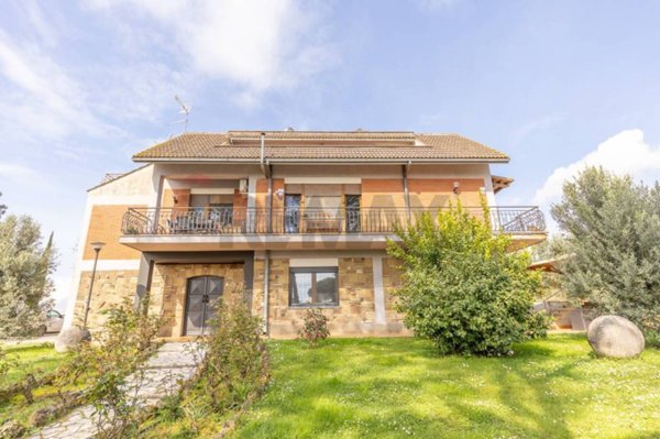casa indipendente in vendita a Roma in zona Marcigliana
