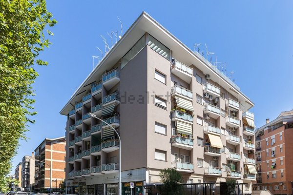 appartamento in vendita a Roma in zona Monte Sacro/Talenti