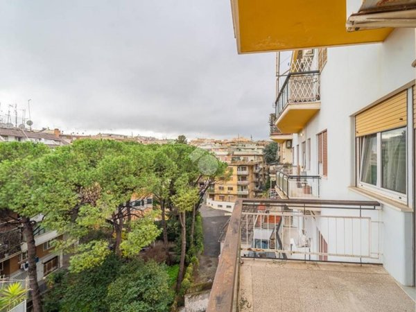 appartamento in vendita a Roma in zona Aurelio