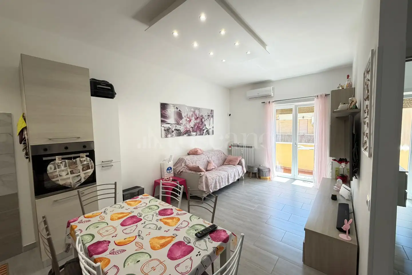 appartamento in vendita a Roma in zona Ostia