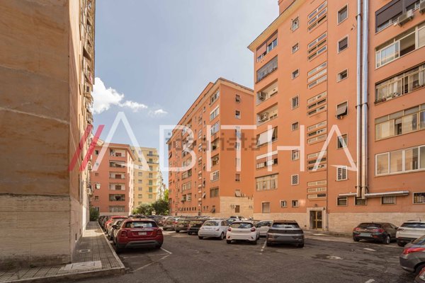 appartamento in vendita a Roma in zona Trieste