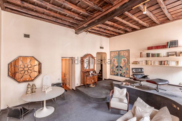 appartamento in vendita a Roma in zona Trastevere