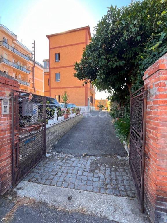 appartamento in vendita a Roma in zona Aurelio