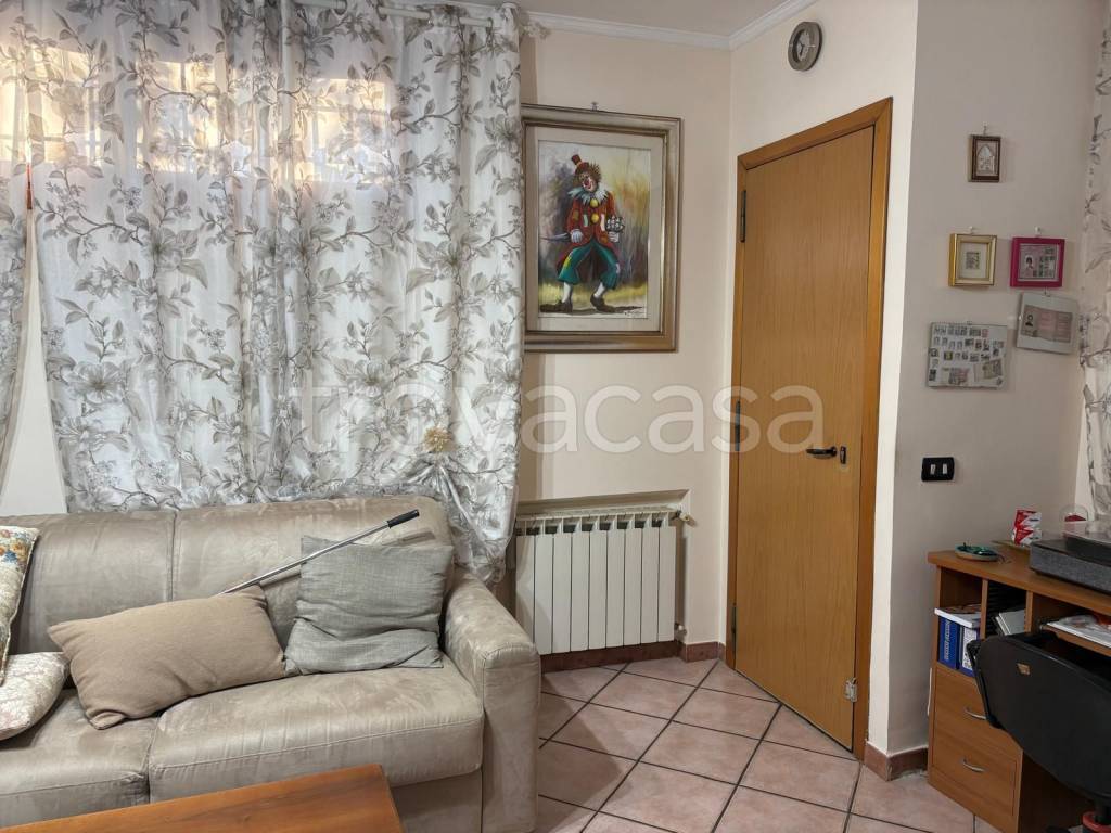 casa indipendente in vendita a Roma in zona Torre Angela