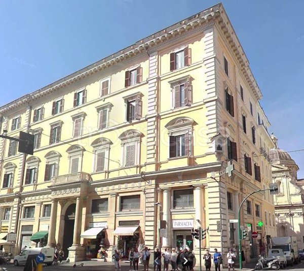 appartamento in vendita a Roma in zona Rione Monti/Campitelli