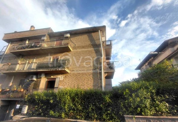 appartamento in vendita a Roma in zona Finocchio
