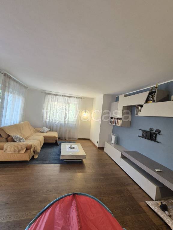 casa indipendente in vendita a Roma in zona Acilia