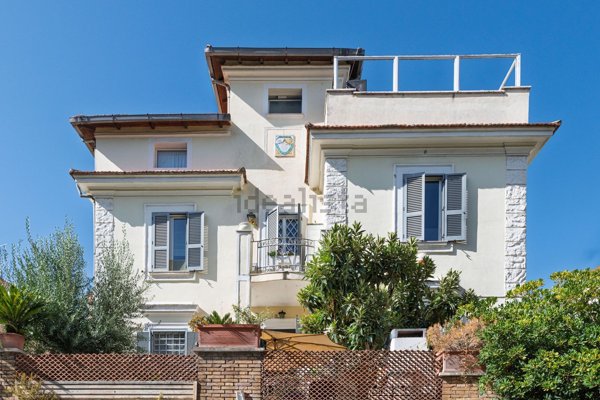 casa indipendente in vendita a Roma in zona Gianicolense