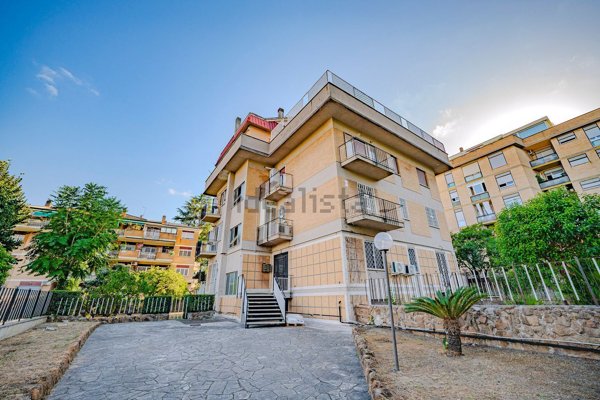 appartamento in vendita a Roma in zona Gianicolense