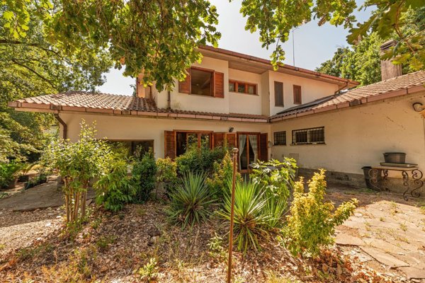 casa indipendente in vendita a Roma in zona Olgiata