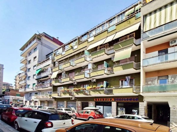 appartamento in vendita a Roma in zona Tuscolano