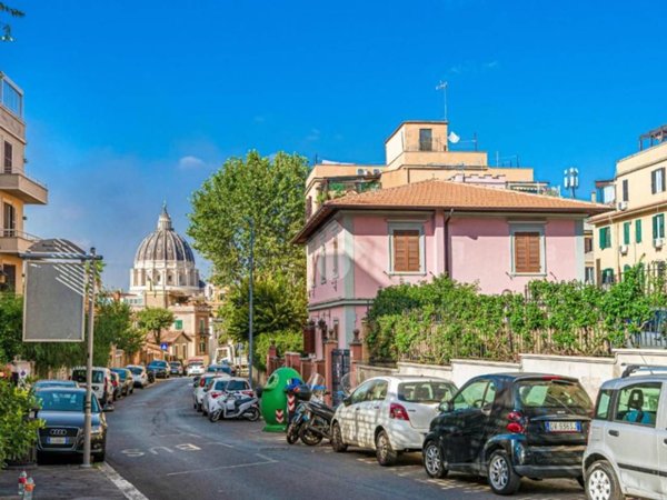 appartamento in vendita a Roma in zona Aurelio