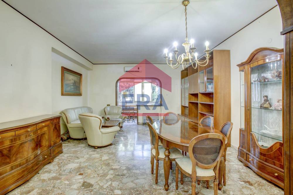 appartamento in vendita a Roma in zona Acilia