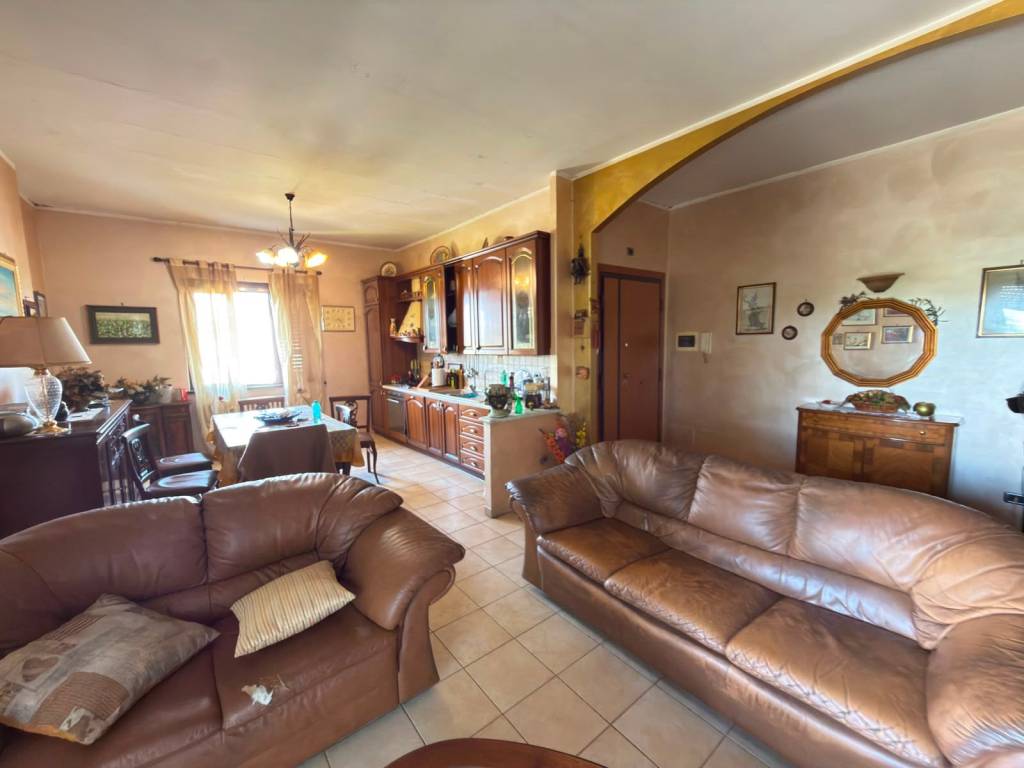 appartamento in vendita a Roma in zona Prenestino-Centocelle