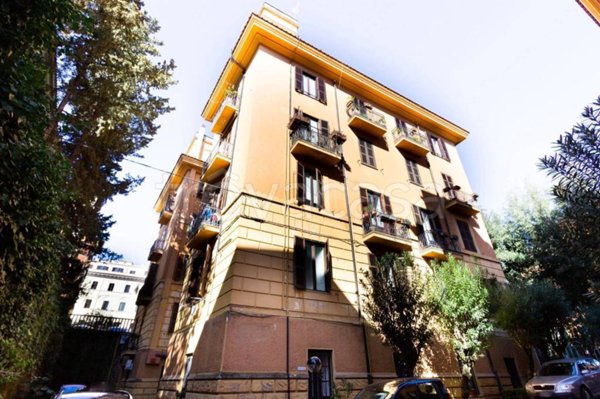 appartamento in vendita a Roma in zona Nomentano