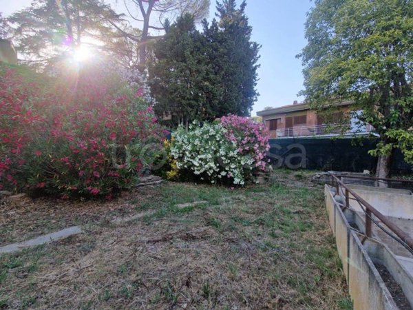 appartamento in vendita a Roma in zona Tre Pini - Poggio dei Fiori