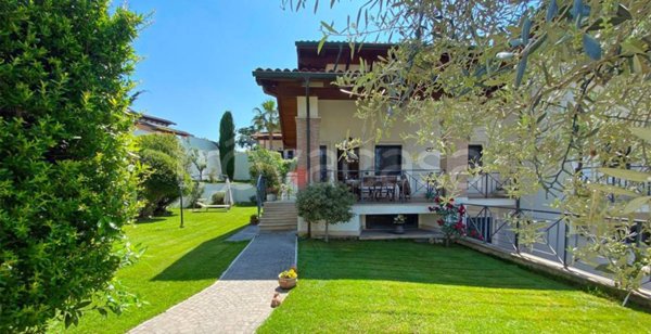 casa indipendente in vendita a Roma in zona Castel di Leva