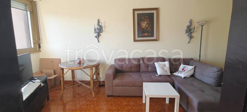appartamento in vendita a Roma in zona Torre Maura