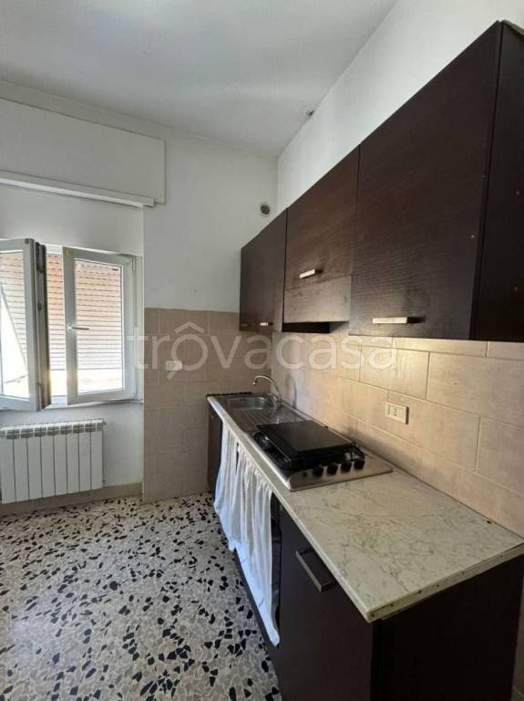 appartamento in vendita a Roma in zona Tomba di Nerone
