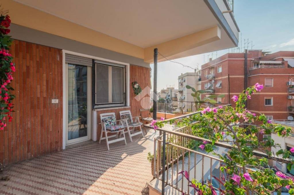 appartamento in vendita a Roma in zona Torrevecchia