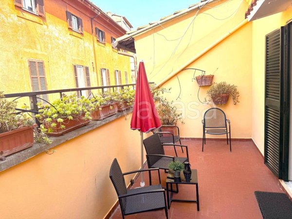 appartamento in vendita a Roma in zona Parione/Sant'Eustachio