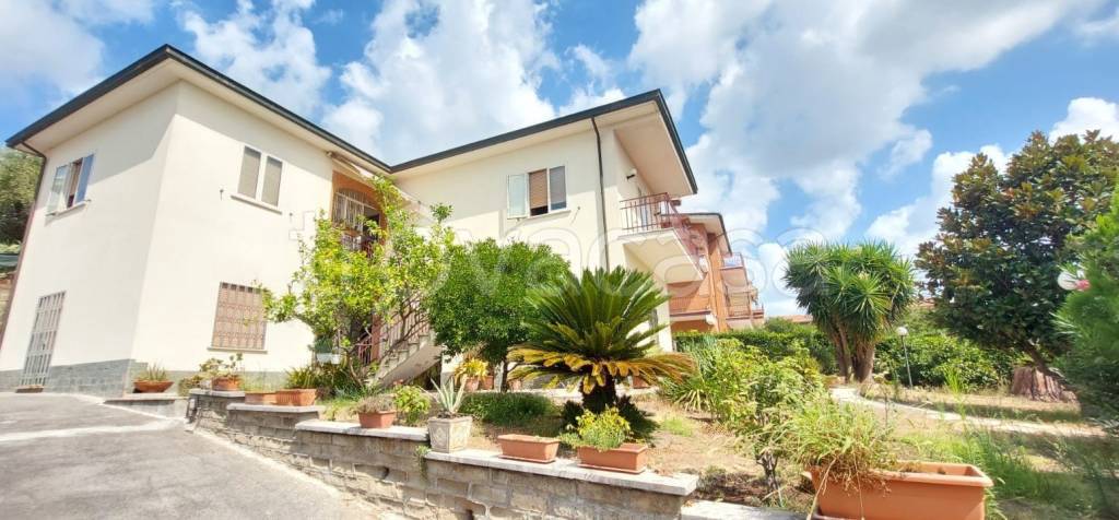 casa indipendente in vendita a Roma in zona Castel di Leva