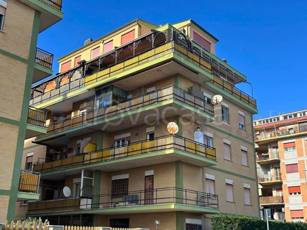 appartamento in vendita a Roma in zona Ostia Antica