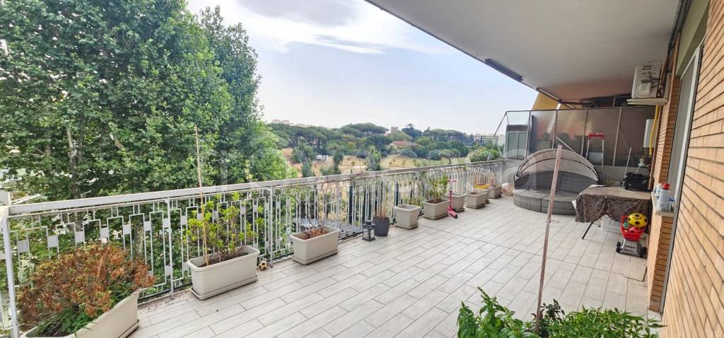 appartamento in vendita a Roma in zona Monte Sacro/Talenti