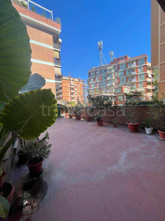 appartamento in vendita a Roma in zona Portuense