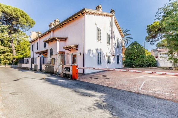 appartamento in vendita a Roma in zona Primavalle
