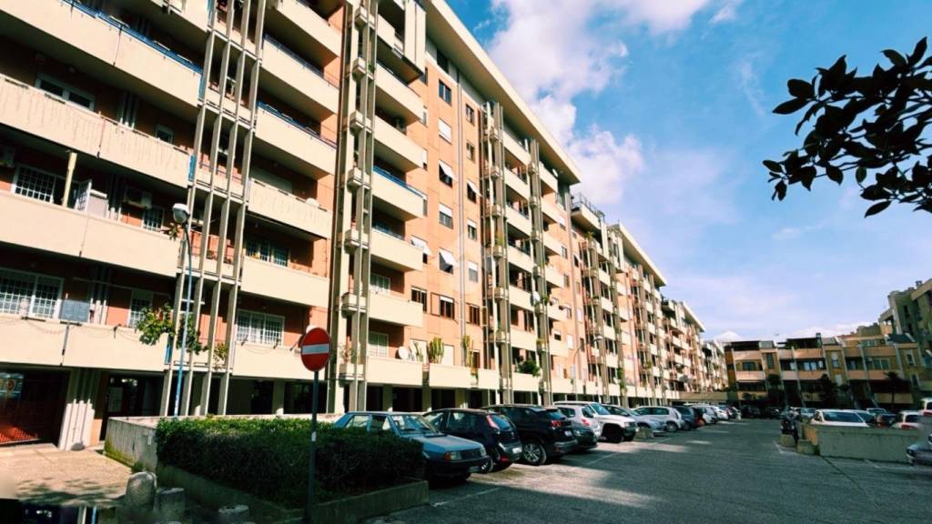 appartamento in vendita a Roma in zona Prenestino-Labicano
