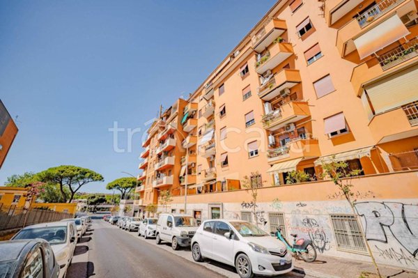 appartamento in vendita a Roma in zona Ostiense