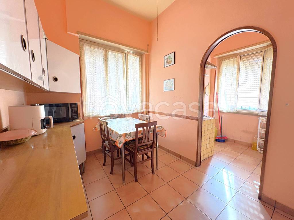 appartamento in vendita a Roma in zona Portuense