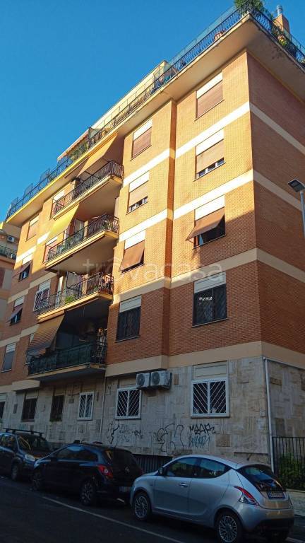 appartamento in vendita a Roma in zona Prenestino-Centocelle