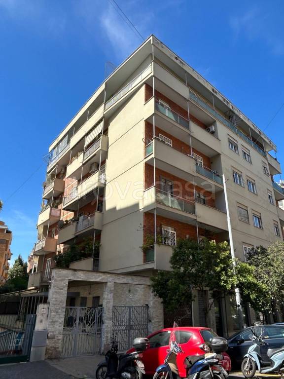 appartamento in vendita a Roma in zona Trieste