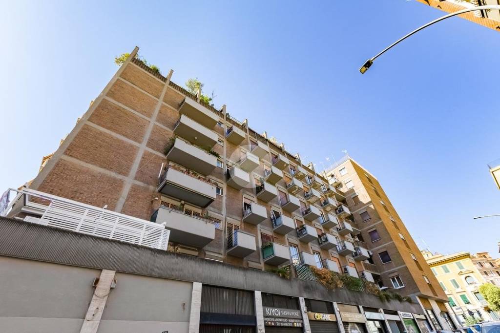 appartamento in vendita a Roma in zona Trastevere