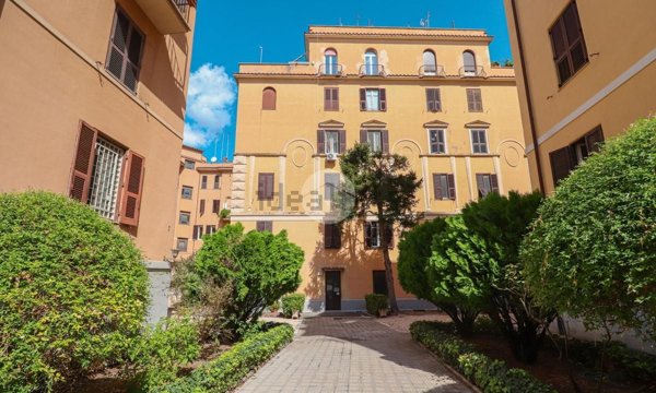 appartamento in vendita a Roma in zona Gianicolense