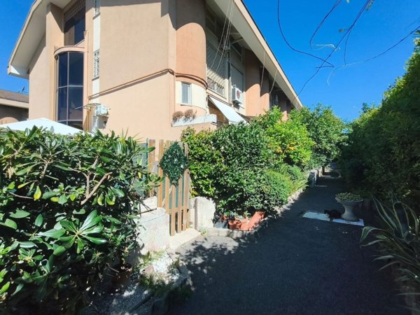 appartamento in vendita a Roma in zona Axa