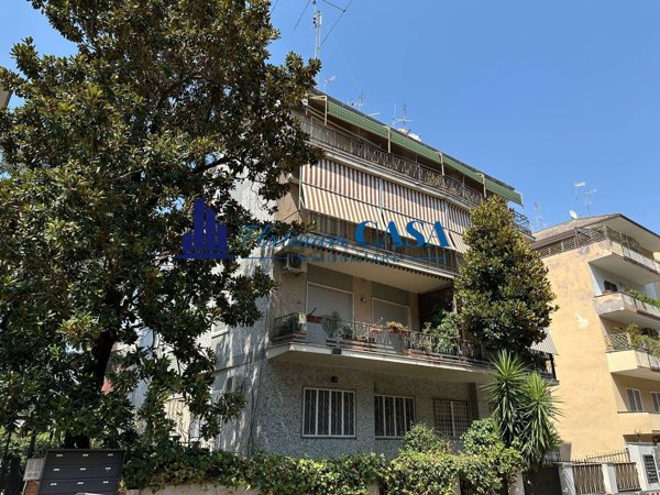 appartamento in vendita a Roma in zona Tor di Quinto