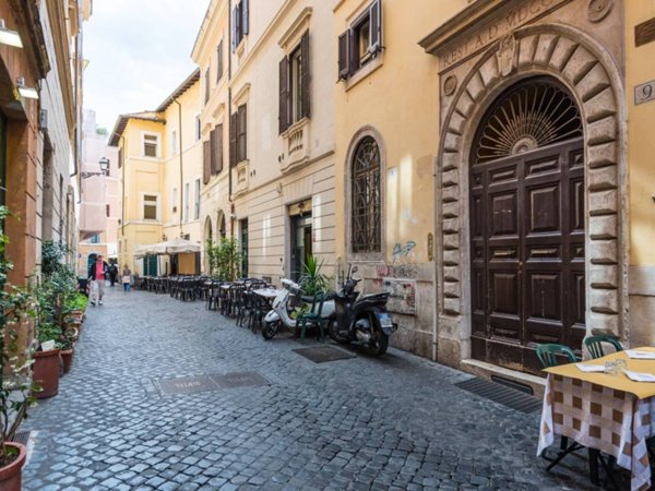 appartamento in vendita a Roma in zona Rione di Ponte