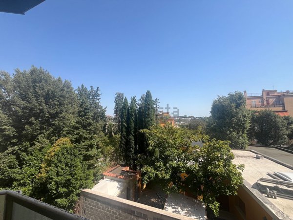 appartamento in vendita a Roma in zona Aurelio