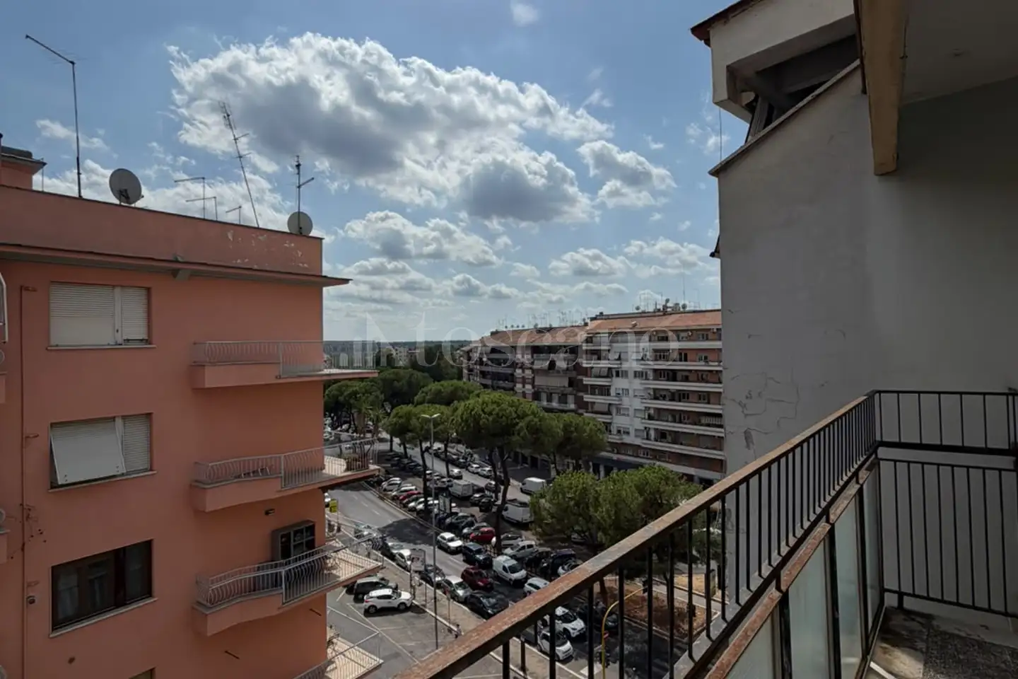 appartamento in vendita a Roma in zona Tuscolano